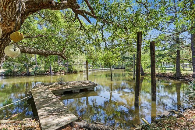 2512 Bahama Drive, Gautier, MS 39553