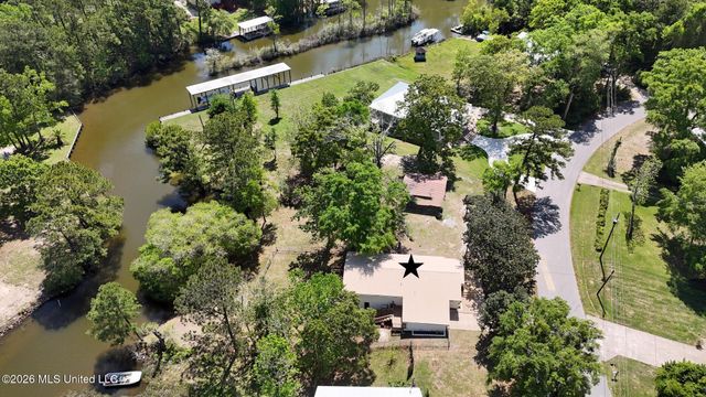 2512 Bahama Drive, Gautier, MS 39553