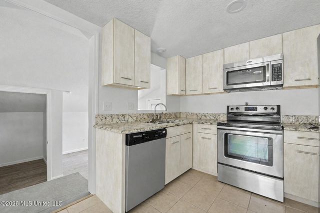 2512 Bahama Drive, Gautier, MS 39553
