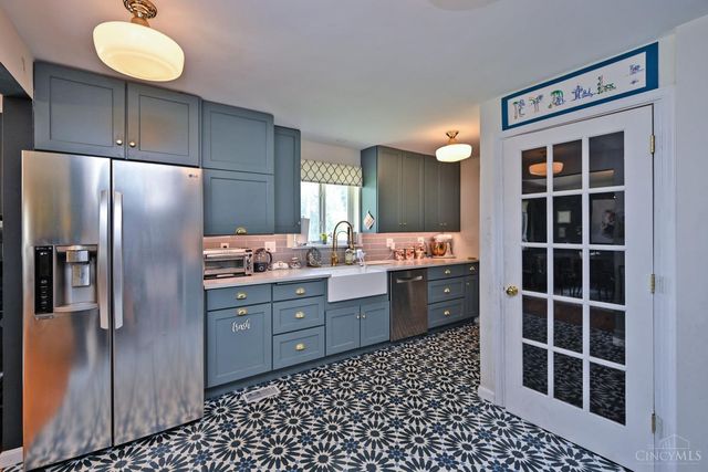 6941 Rosemary Lane, Cincinnati, OH 45236