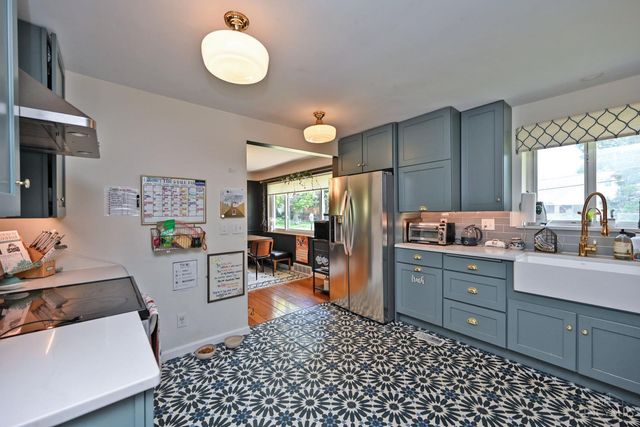 6941 Rosemary Lane, Cincinnati, OH 45236