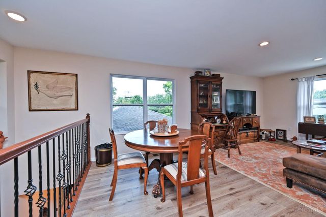 6941 Rosemary Lane, Cincinnati, OH 45236