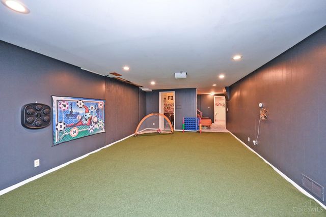 6941 Rosemary Lane, Cincinnati, OH 45236