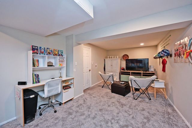 6941 Rosemary Lane, Cincinnati, OH 45236