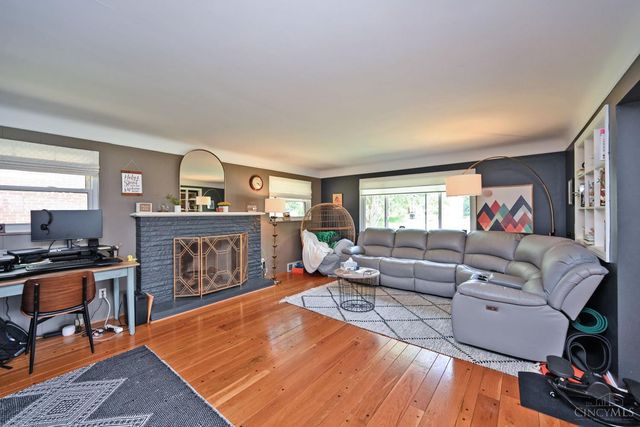 6941 Rosemary Lane, Cincinnati, OH 45236