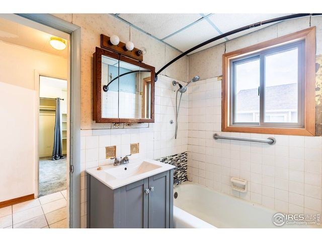 4760 S Huron St, Englewood, CO 80110