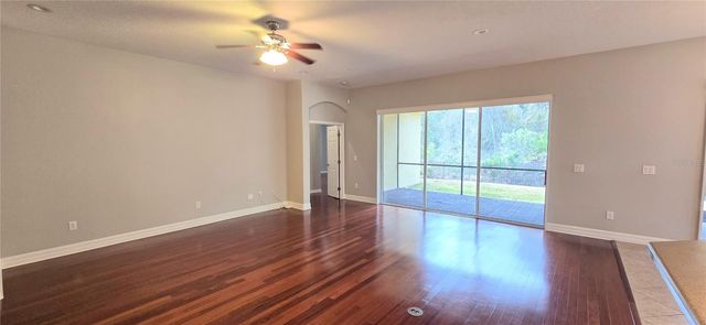 20426 WALNUT GROVE LANE, Tampa, FL 33647