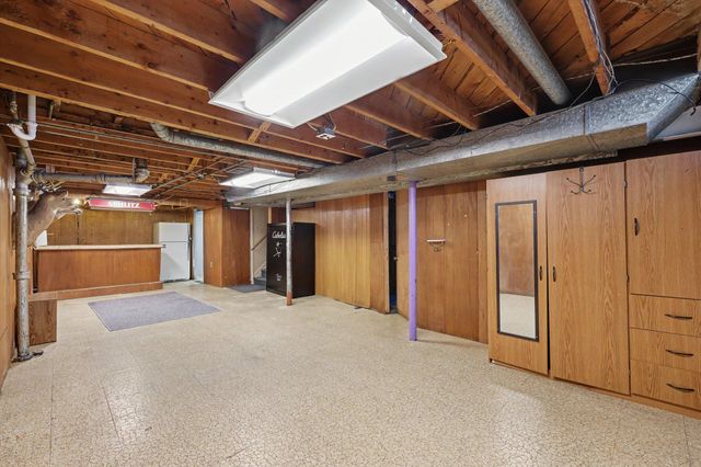 32011 Saint Margaret, Saint Clair Shores City, MI 48082