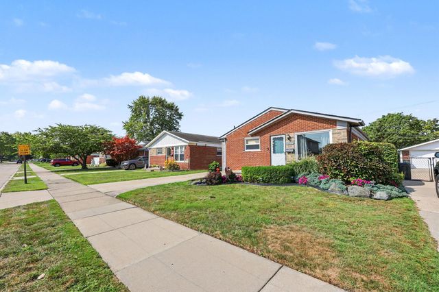 32011 Saint Margaret, Saint Clair Shores City, MI 48082