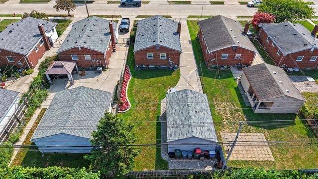 32011 Saint Margaret, Saint Clair Shores City, MI 48082