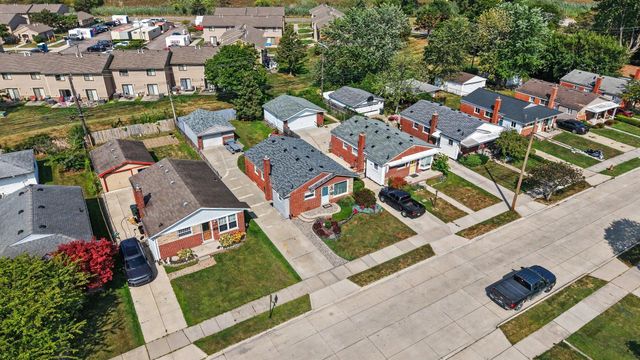 32011 Saint Margaret, Saint Clair Shores City, MI 48082