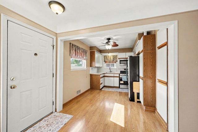 32011 Saint Margaret, Saint Clair Shores City, MI 48082