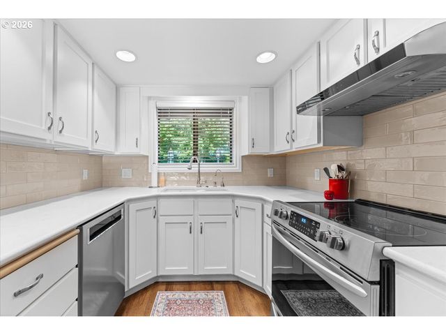 13813 Nw 10TH Ct B, Vancouver, WA 98685