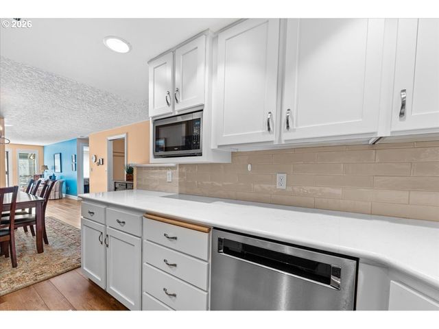 13813 Nw 10TH Ct B, Vancouver, WA 98685