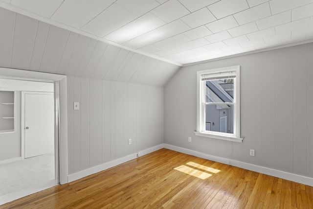 71 Franklin Street, Derry, NH 03038