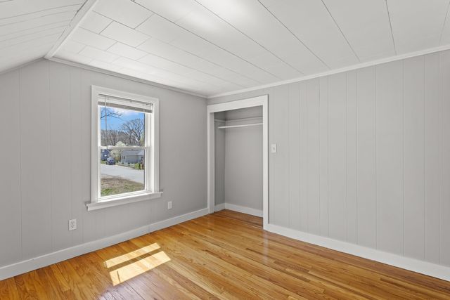 71 Franklin Street, Derry, NH 03038