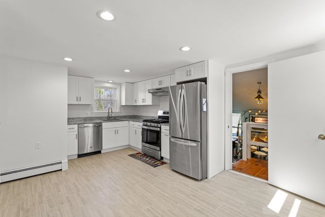 71 Franklin Street, Derry, NH 03038