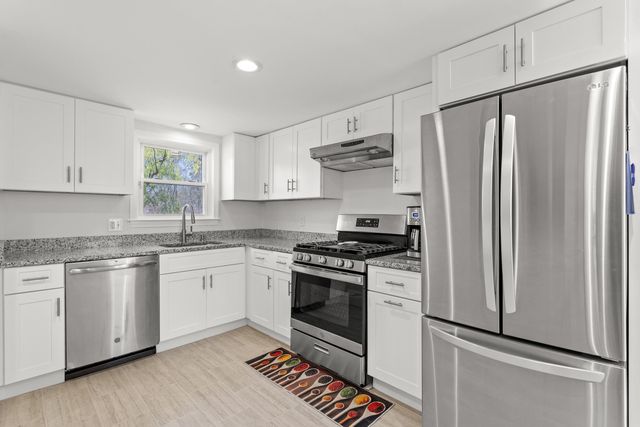 71 Franklin Street, Derry, NH 03038