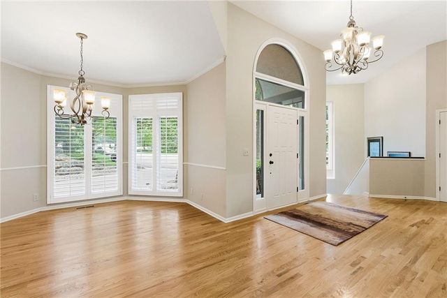 8414 Vista Circle, Parkville, MO 64152