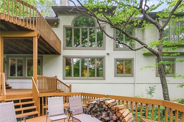 8414 Vista Circle, Parkville, MO 64152