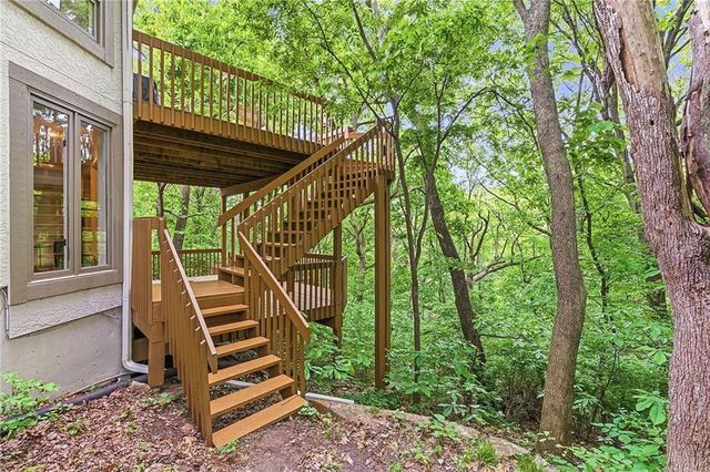 8414 Vista Circle, Parkville, MO 64152