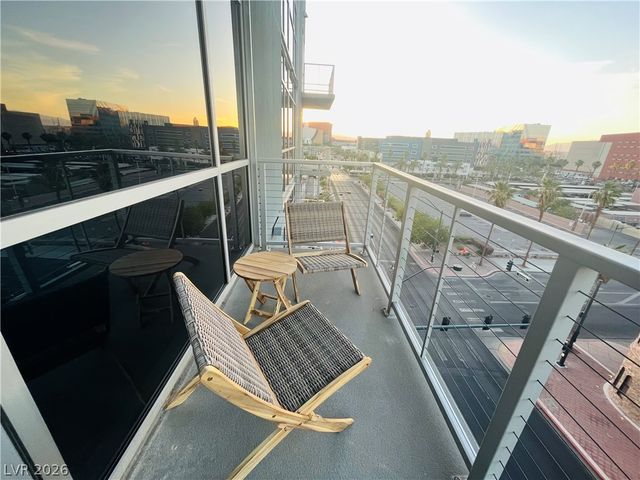 353 East Bonneville Avenue 606, Las Vegas, NV 89101