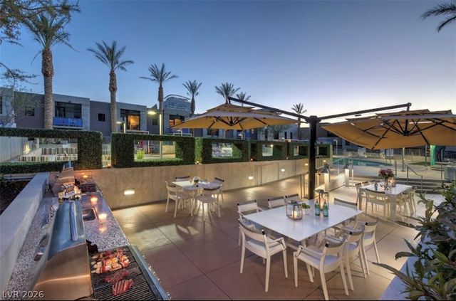 353 East Bonneville Avenue 606, Las Vegas, NV 89101