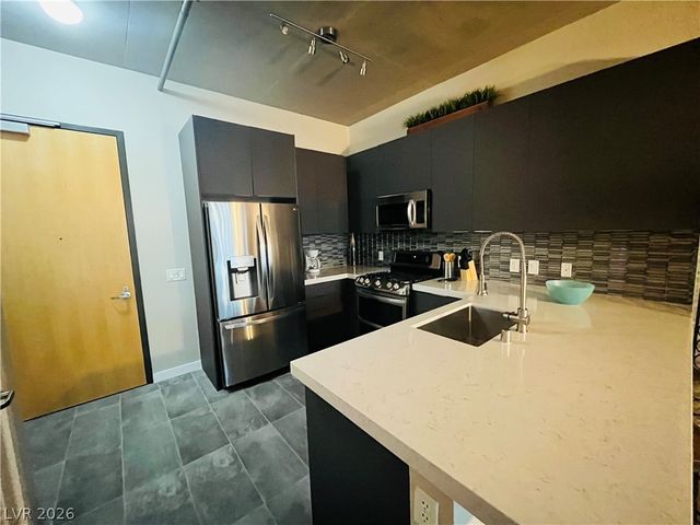 353 East Bonneville Avenue 606, Las Vegas, NV 89101