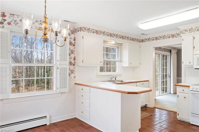 301 Queens Drive, Lexington, NC 27292