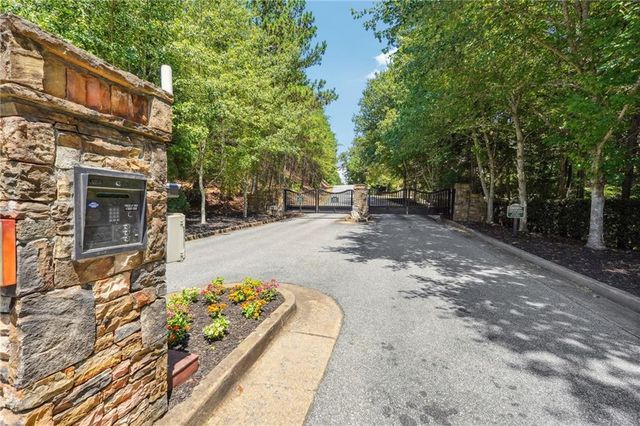 108 Somerset Lane, Cartersville, GA 30121