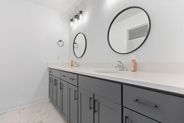 706 Noble Trace, Delaware, OH 43015