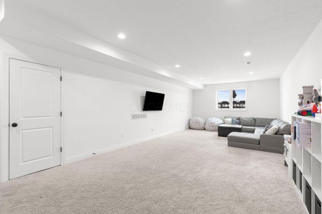 706 Noble Trace, Delaware, OH 43015