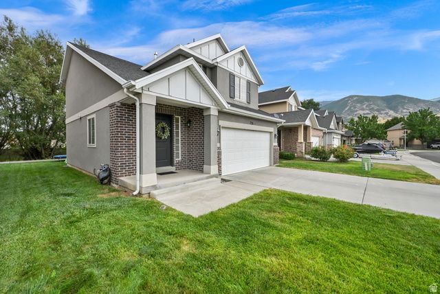 706 W 1045 N, Centerville, UT 84014