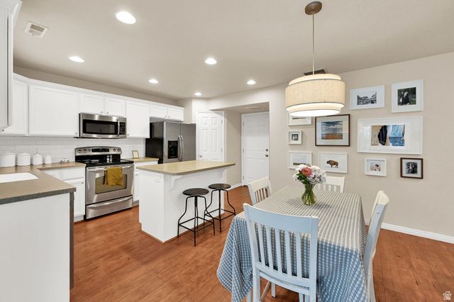 706 W 1045 N, Centerville, UT 84014