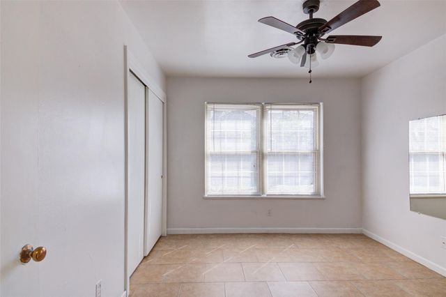 11811 Sleepy Hollow RD, Manchaca, TX 78652