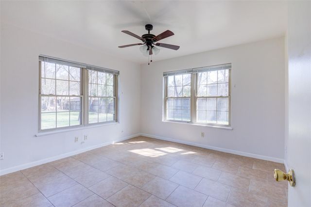 11811 Sleepy Hollow RD, Manchaca, TX 78652