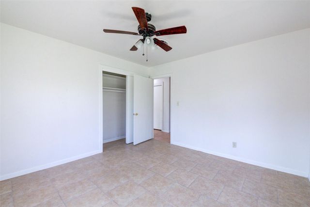 11811 Sleepy Hollow RD, Manchaca, TX 78652