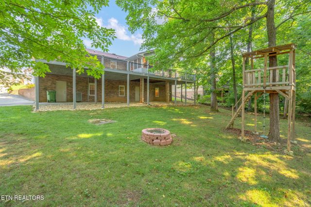 8100 Bell Campground Rd, Powell, TN 37849