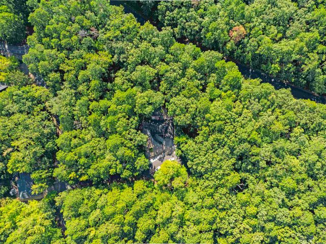 6 Lugar Lane, Hot Springs Village, AR 71909