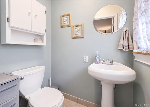 19 Evy Court, Sayville, NY 11782
