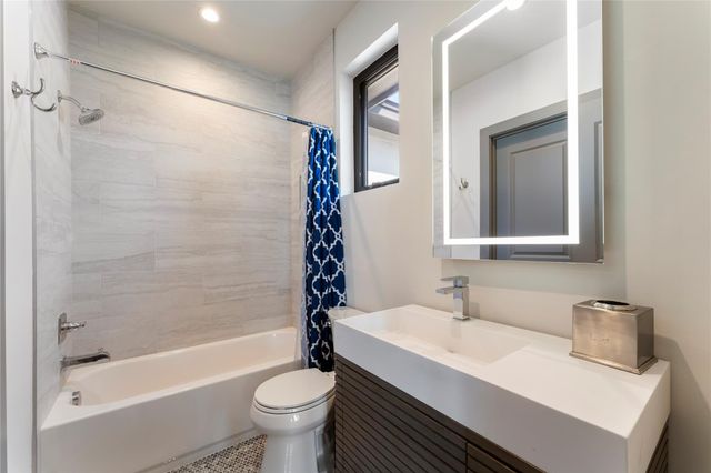 4935 Braesheather Drive, Houston, TX 77096