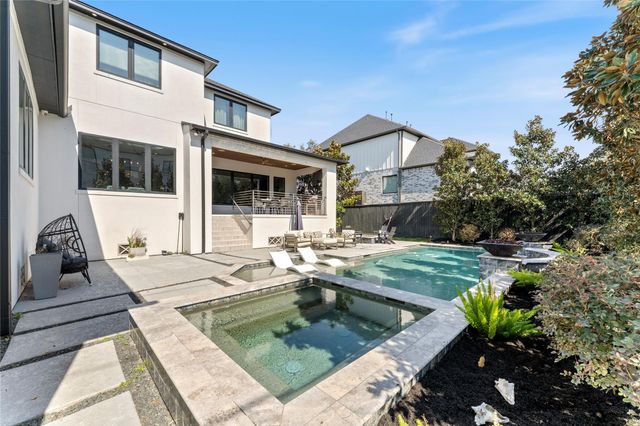 4935 Braesheather Drive, Houston, TX 77096