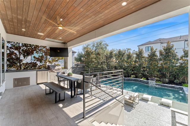 4935 Braesheather Drive, Houston, TX 77096