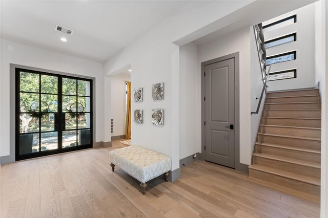 4935 Braesheather Drive, Houston, TX 77096