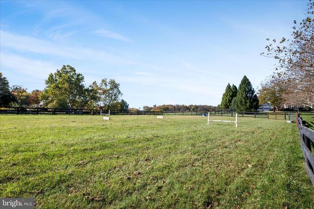 17635 HARMONY CHURCH RD, Hamilton, VA 20158