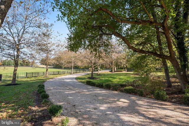 17635 HARMONY CHURCH RD, Hamilton, VA 20158