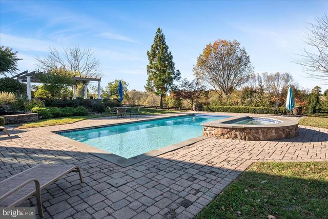 17635 HARMONY CHURCH RD, Hamilton, VA 20158