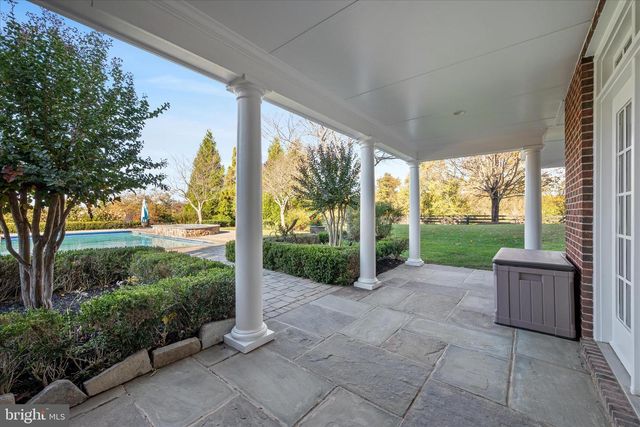 17635 HARMONY CHURCH RD, Hamilton, VA 20158