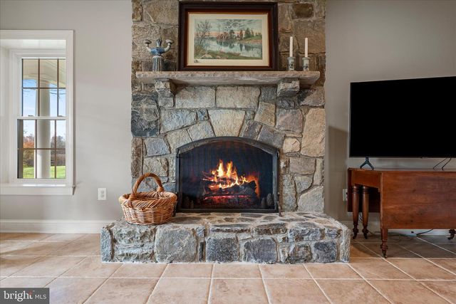 17635 HARMONY CHURCH RD, Hamilton, VA 20158