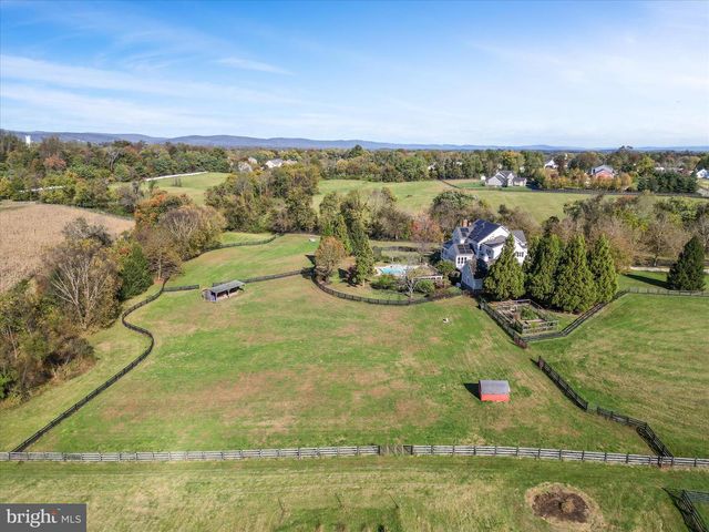17635 HARMONY CHURCH RD, Hamilton, VA 20158